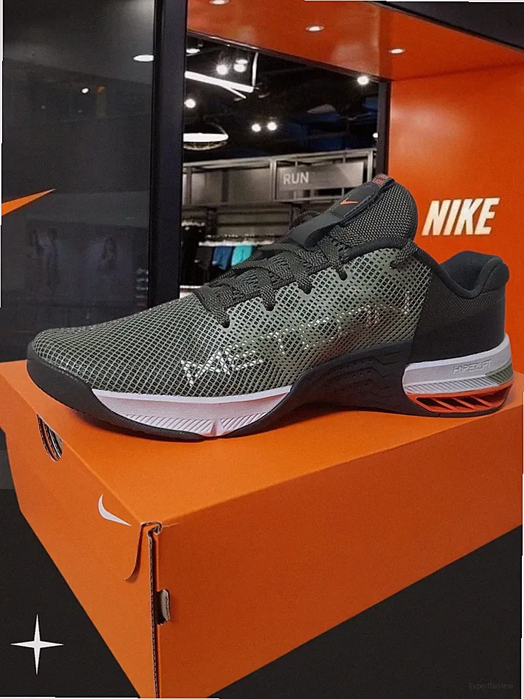 Nike GR 45,5 UK 10,5 Metcon 8 DO9328-30 Laufschuhe/Sportschuhe Herren