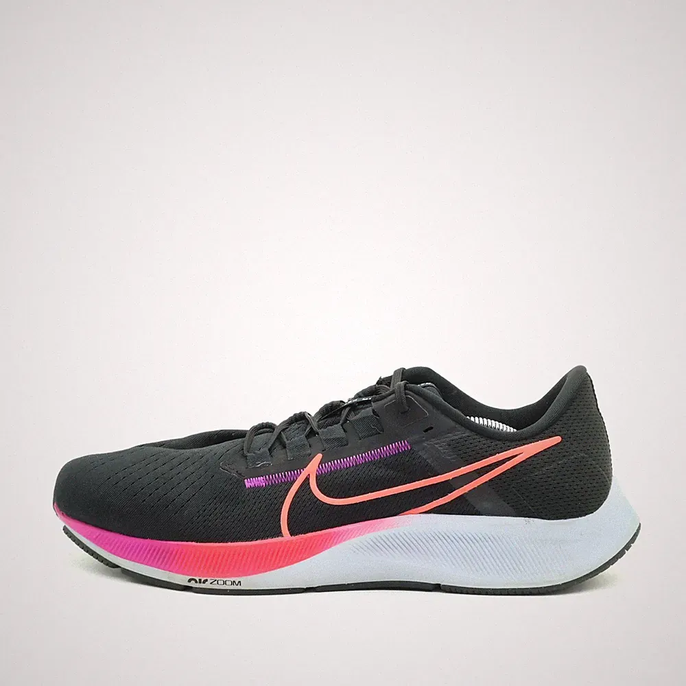 Nike Herren Air Zoom Pegasus 38 Sneaker Schwarz/Pink Sohle Laufschuh EU 47.5