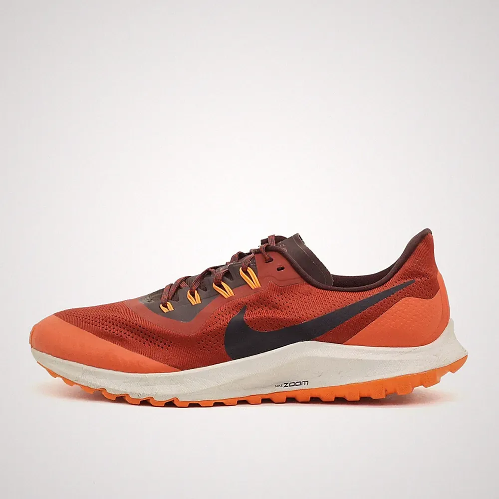 Nike Herren Air Zoom Terra Kiger 5 Schuhe Orange Rot Details Laufschuhe EU 47.5