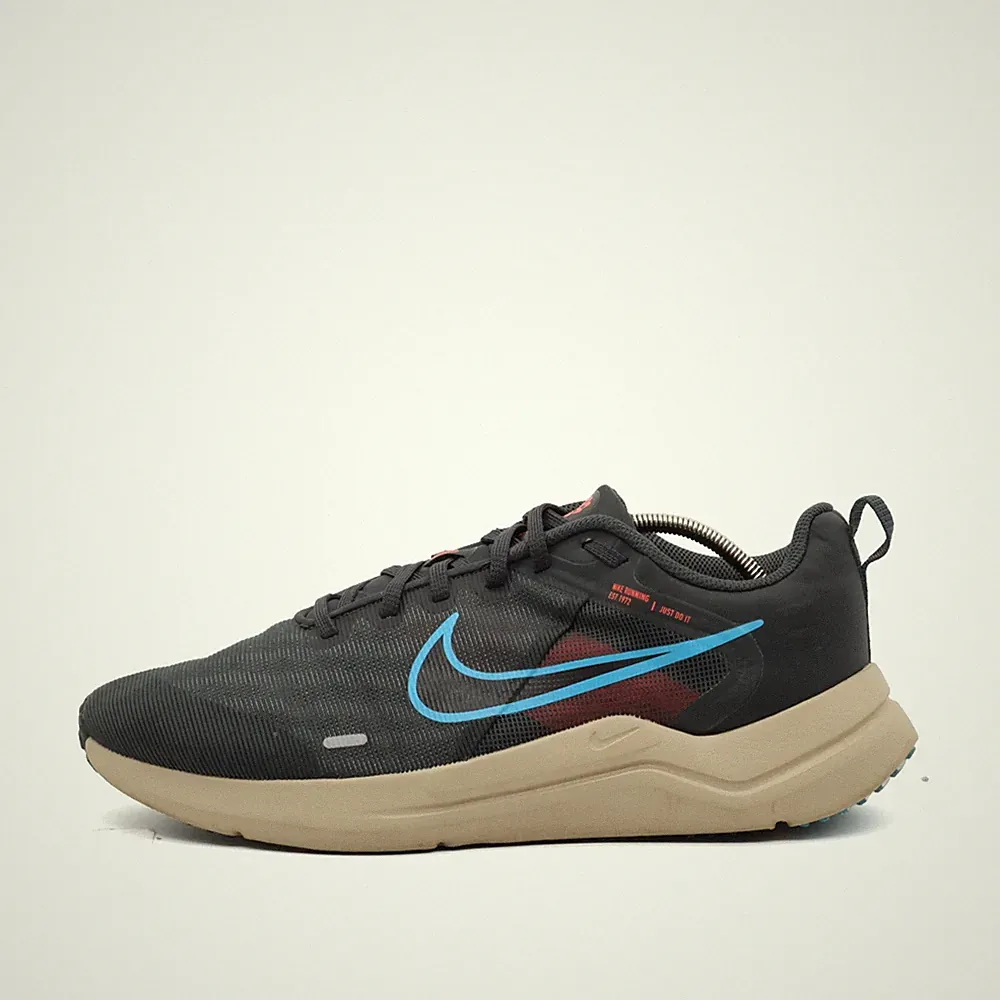 Nike Herren Downshifter 12 Sneaker Schwarz/Blau/Beige ämpfend Laufschuhe EU 44.5