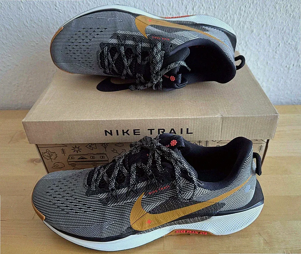 NIKE Herren Laufschuhe 1x kurz getragen REACTX PEGASUS TRAIL 5 Gr 45 aber für 44