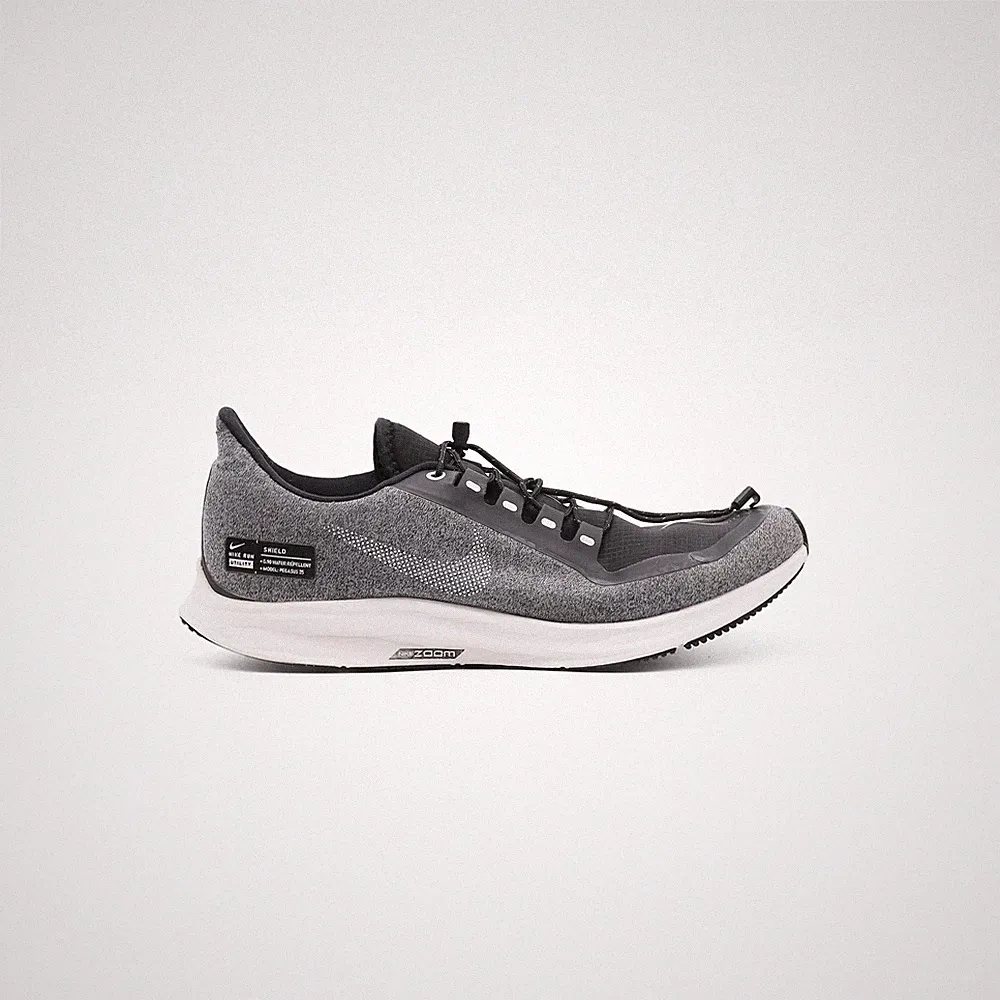 Nike Herren Laufschuhe Schwarz Größe UK 7,5 Synthetik Sportschuhe