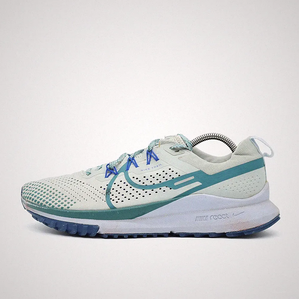 Nike Herren Pegasus Trail 4 Sneaker EU 45.5 Creme/Blau DJ6158-005 React Sohle