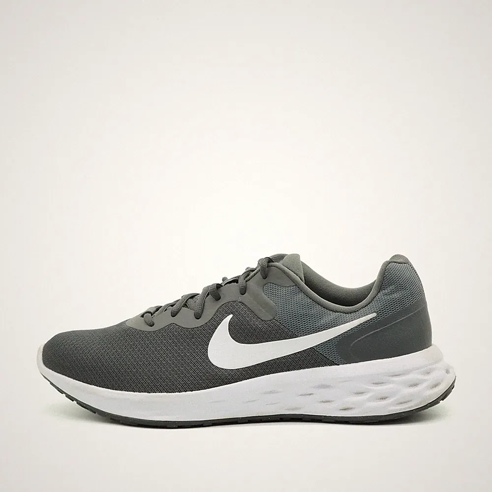 Nike Herren Revolution 6 Sneaker Grau Weiß Mesh Atmungsaktiv Laufschuhe EU 47.5