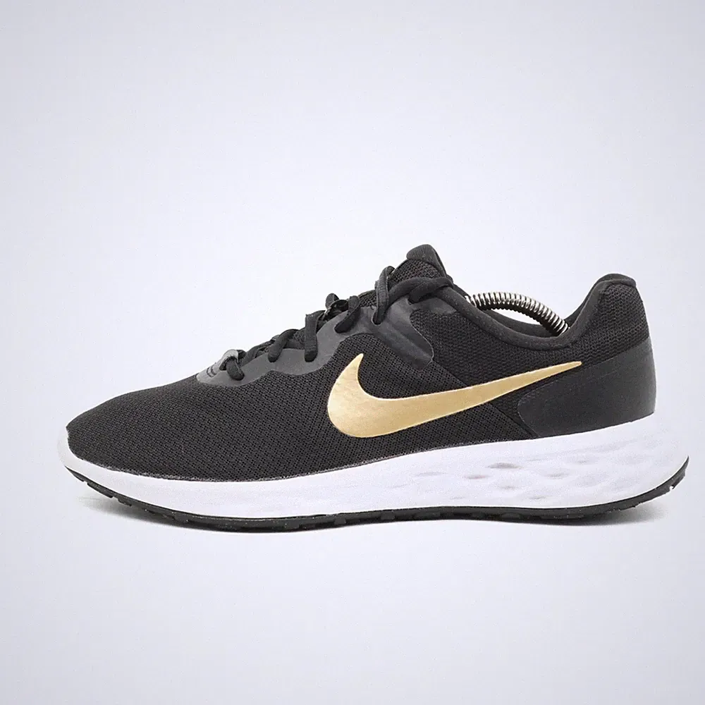 Nike Herren Revolution 6 Sneaker Schwarz/Gold Leichtgewicht Laufschuhe EU 42.5