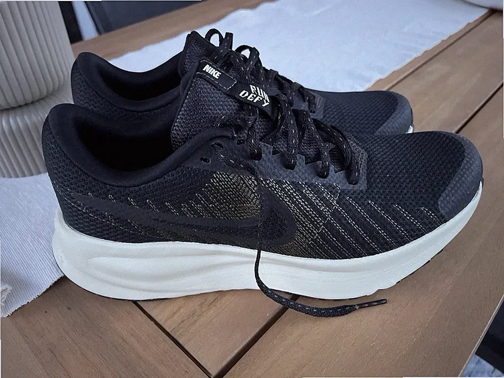 Nike Herren Schuhe Sport Freizeit Fitness Schuhe RUN Defy Lauf Sneaker Neu