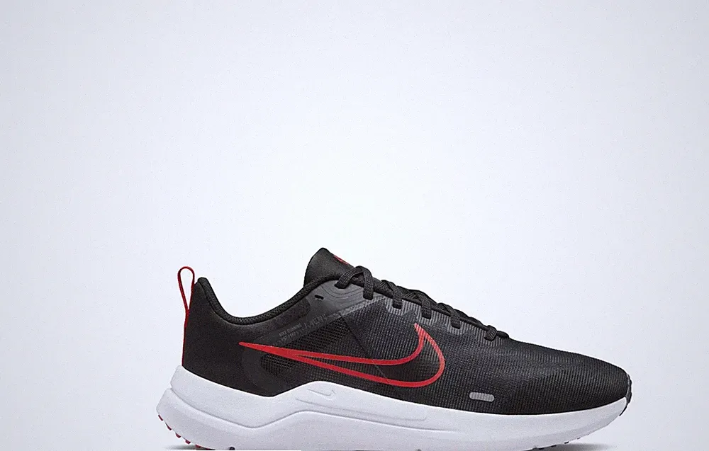 Nike Herren schwarz & rot Downshifter 12 Laufschuhe Turnschuhe UK 6 BRANDNEU Ref24