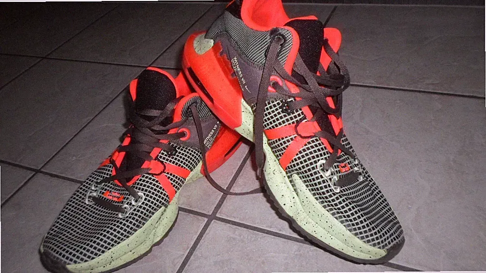 NIKE Herren Sneaker Sportschuhe Training Lauf Schuhe Größe EU 47,5 UK 12 31 cm.