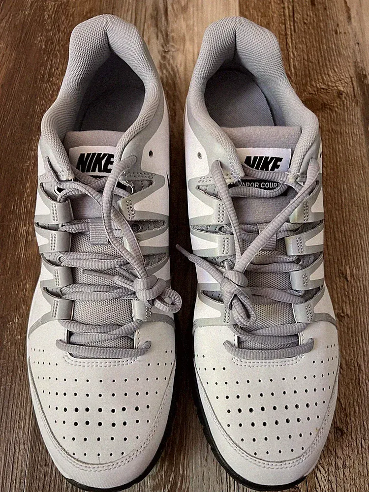 NIke Herren Vapor Court in Weiß/Grau Men Laufschuhe Sneakers Größe EU44,5/US10,5