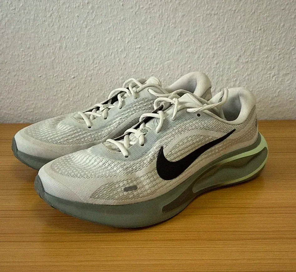 Nike Journey Run Größe 46 Summit White/Jade Horizon FN0228-102 Laufschuhe