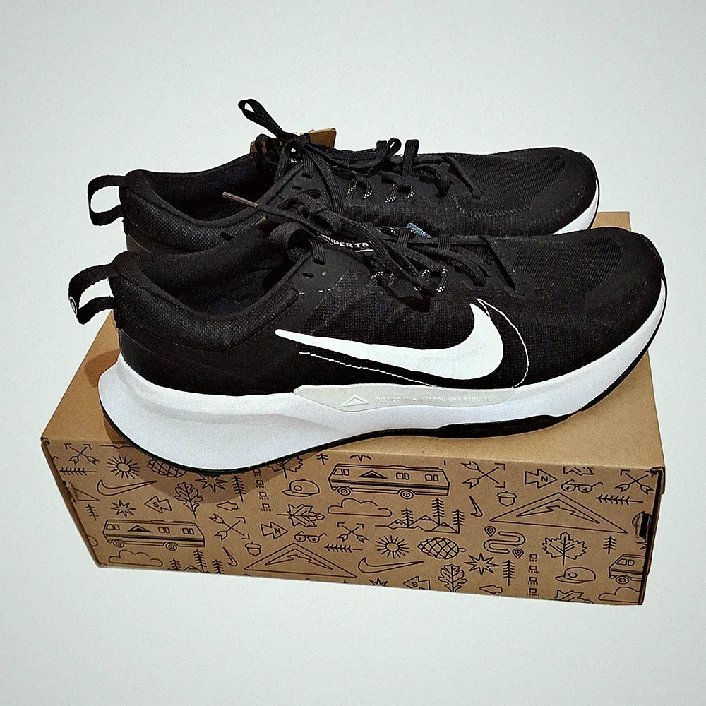 Nike Juniper Trail 2 NN Laufschuhe Sportschuhe schwarz/weiß Gr. 44.5 10.5 NEU