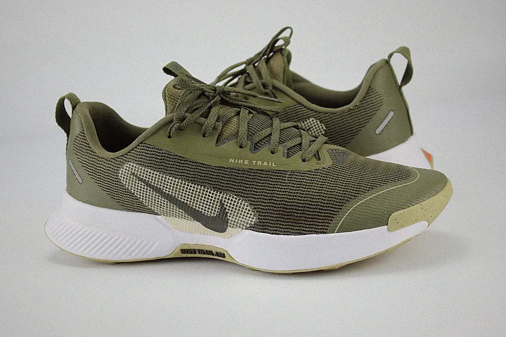 Nike Juniper Trail 3 Gr.44 Herren Training/Laufschuh Sneaker TOP T 981