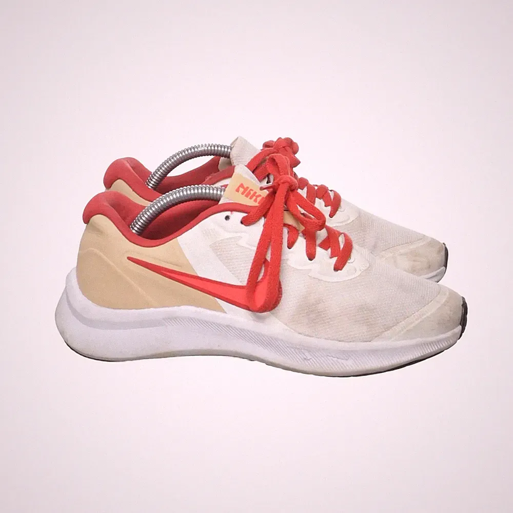 Nike, Laufschuhe, Größe: 36, model: star runner 3, Weiß/Rot/Beige, Herren #tLi