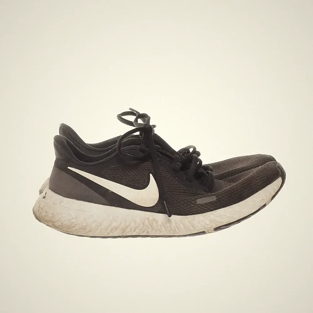 Nike, Laufschuhe, Größe: 37 1/2, model: revolution, Schwarz, Herren #6K3