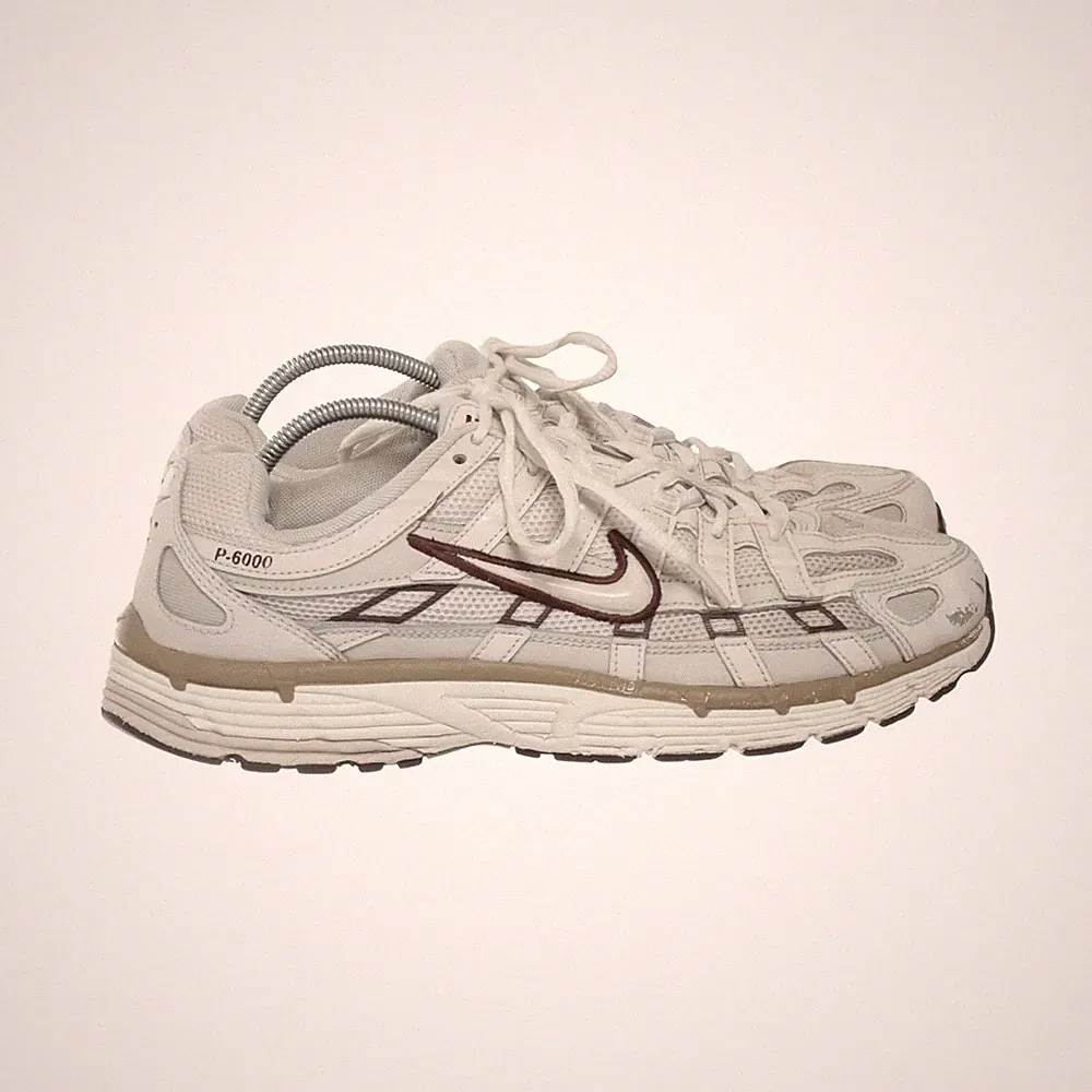 Nike, Laufschuhe, Größe: 42 1/2, Weiß/Braun, Herren #MoA