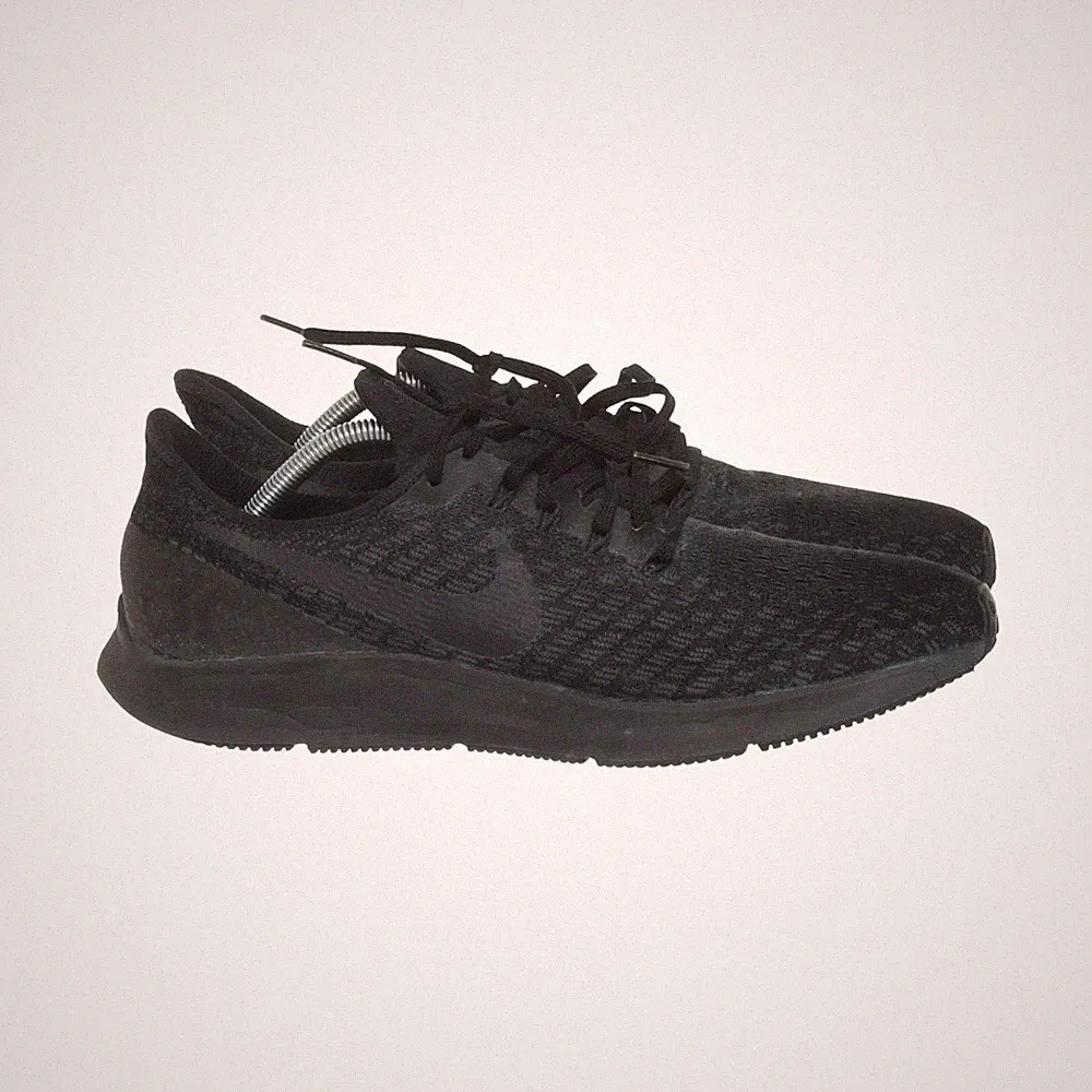 Nike, Laufschuhe, Größe: 44 1/2, model: air zoom pegasus 35, Schwarz #55v