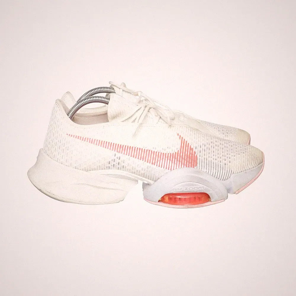Nike, Laufschuhe, Größe: 44 1/2, model: air zoom tempo next%, Weiß/Pink/Rot #y13