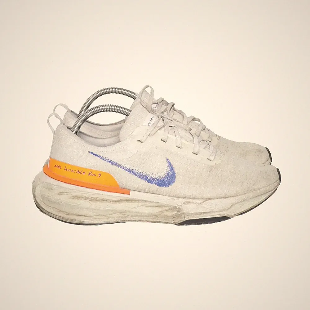 Nike, Laufschuhe, Größe: 44, model: invincible run 3, Weiß/Blau/Orange #BsQ