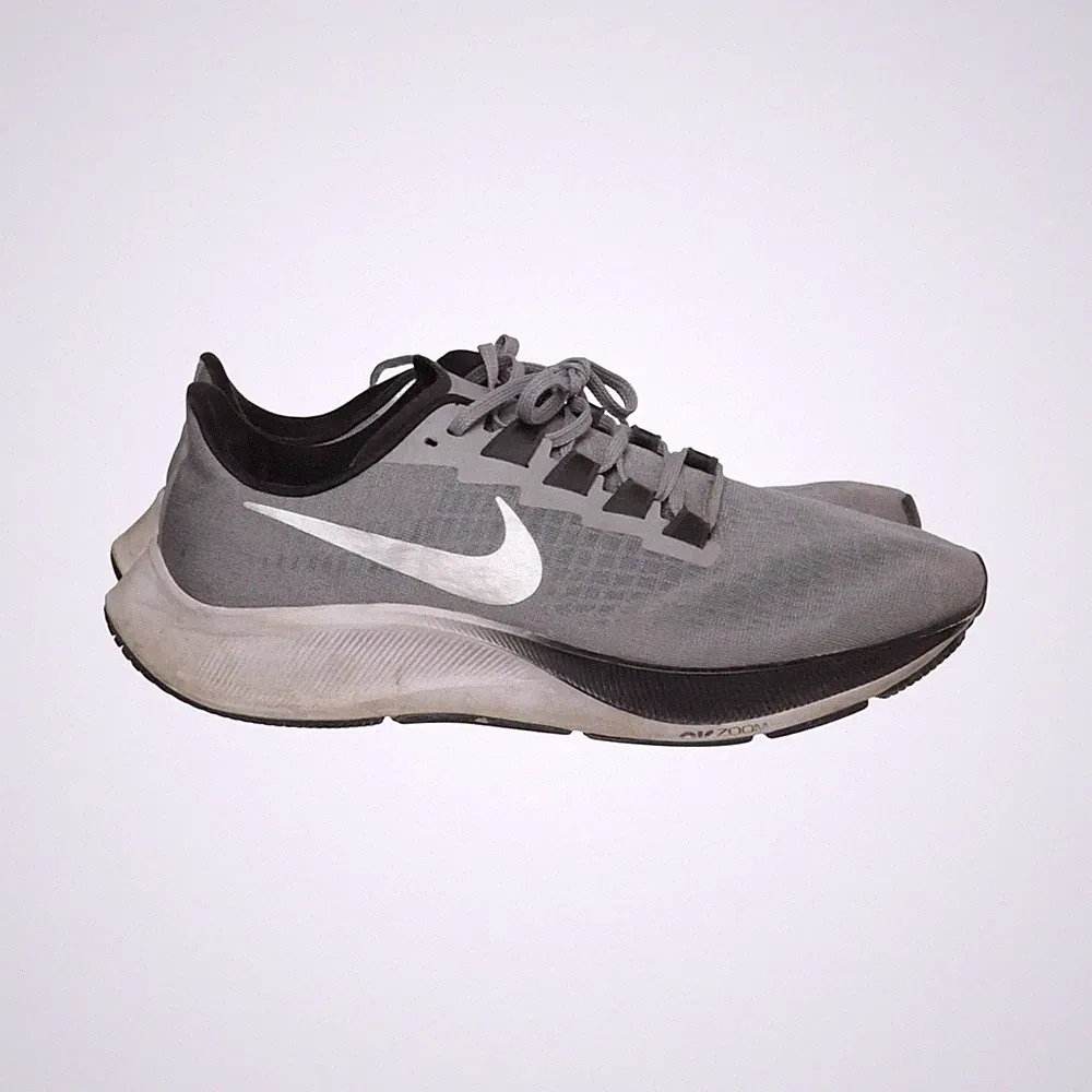 Nike, Laufschuhe, Größe: 44, model: pegasus 37, Grau/Schwarz, Herren #lli