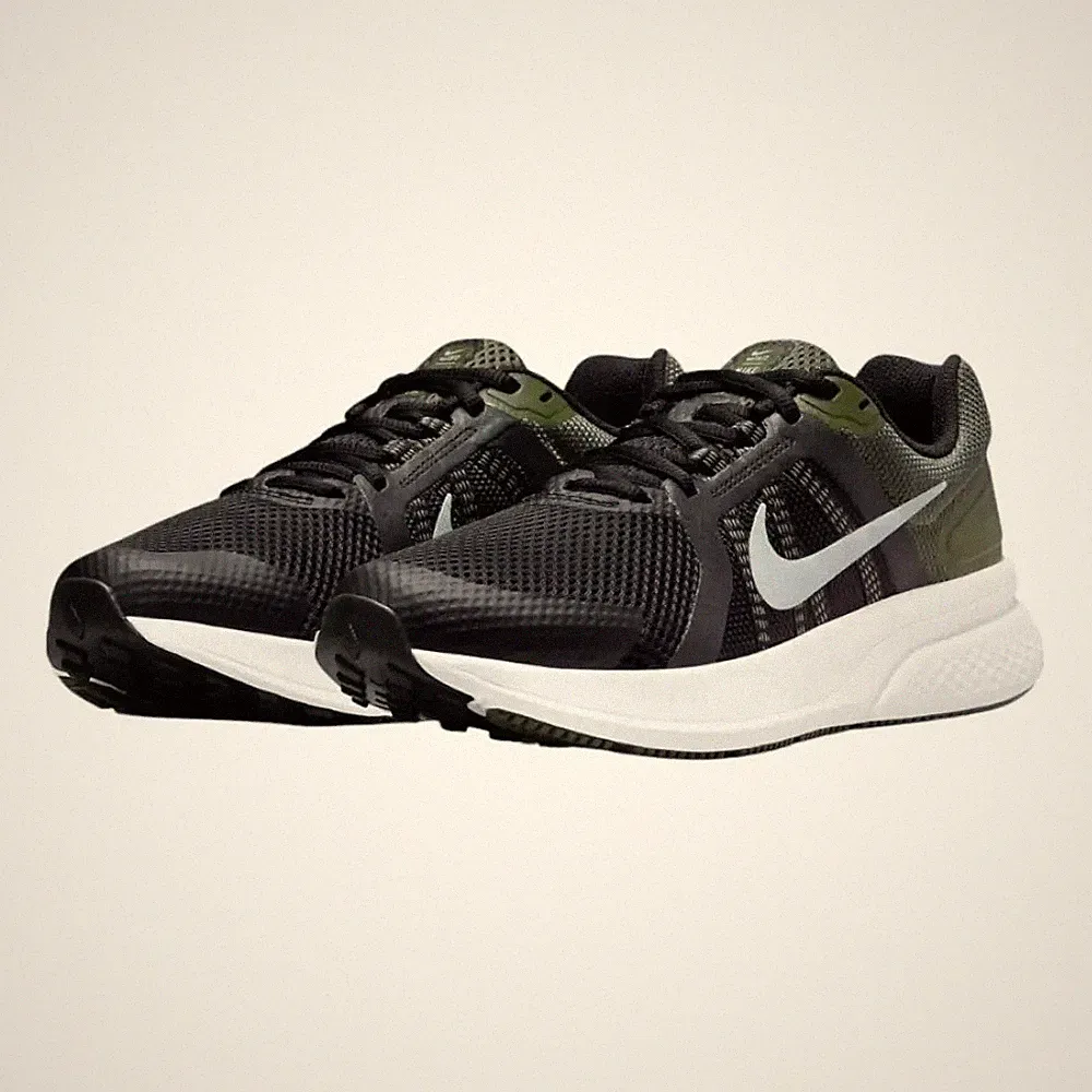 Nike Laufschuhe Herren Run Swift 2 CU3517-007 Sneaker Schwarz Joggen Neu 49,5