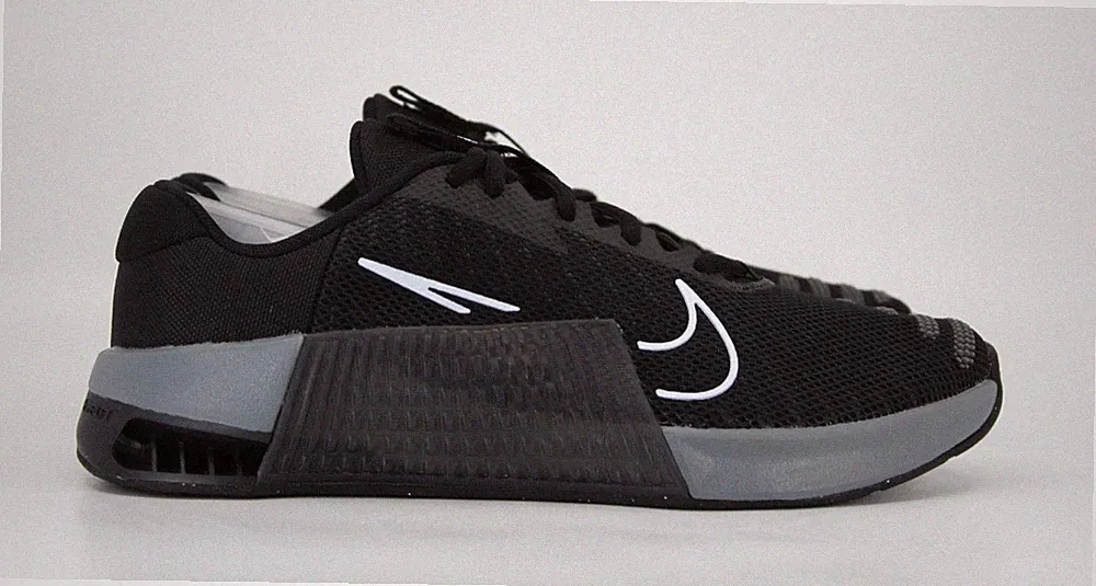 Nike Metcon 9 Trainingsschuhe UK 7 schwarz weiß anthrazit DZ2617-001