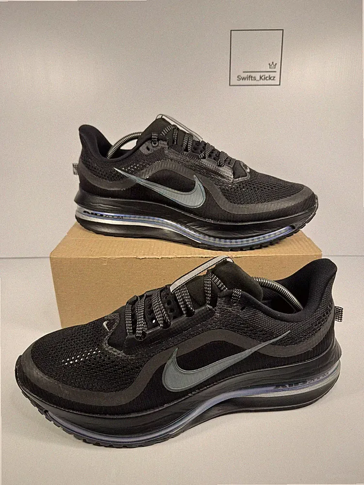 Nike Pegasus Premium Laufschuhe Turnschuhe - Schwarz - Größe UK 8 - HQ2592 005