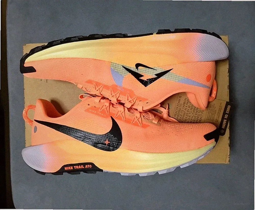 Nike ReactX Pegasus Trail 5 Herren Laufschuhe Orange/Schwarz EU 40 DV3864-800