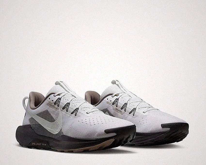 Nike ReactX Pegasus Trail 5 Trailrunningschuhe EU 38,5 IB7667-001