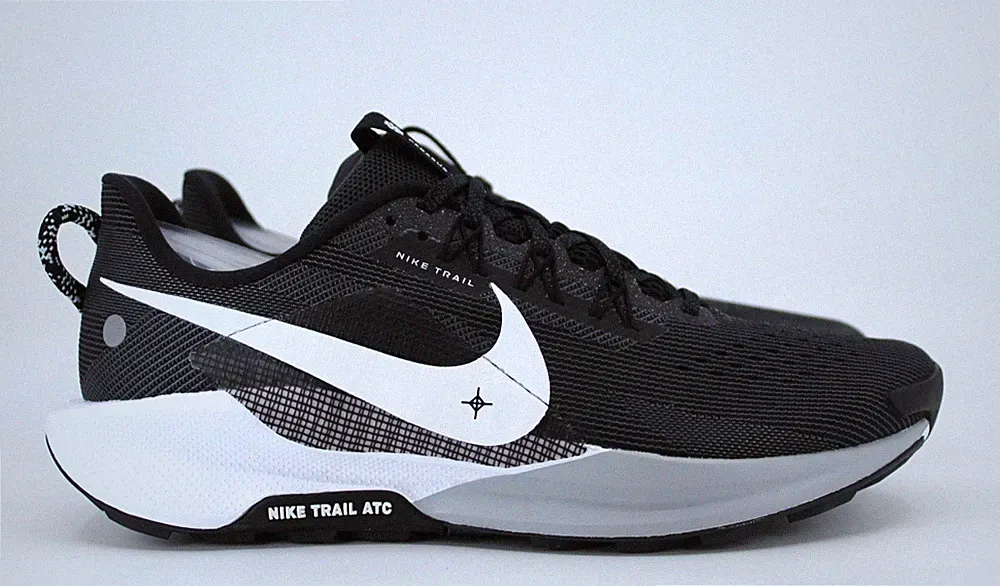Nike ReactX Pegasus Trail 5 UK 6,5 Trailrunningschuhe schwarz weiß DV3864-001