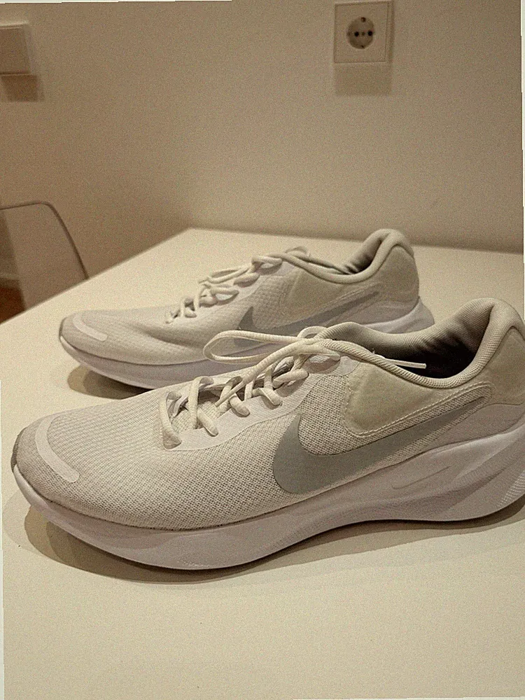 NIKE Revolution 7 Road Laufschuhe Herren Gr. 47