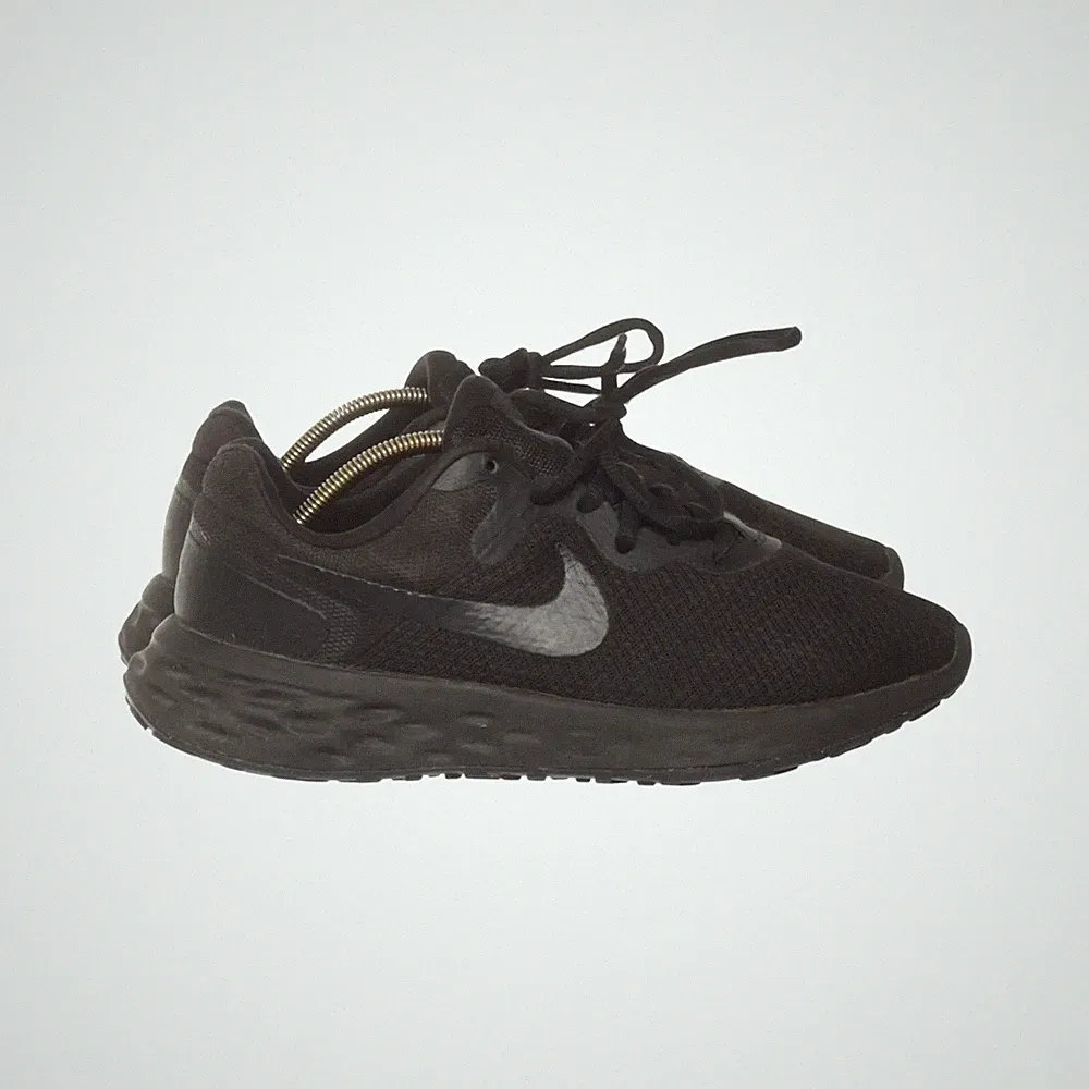 Nike Running, Laufschuhe, Größe: 40 1/2, model: revolution 6, Schwarz #J55