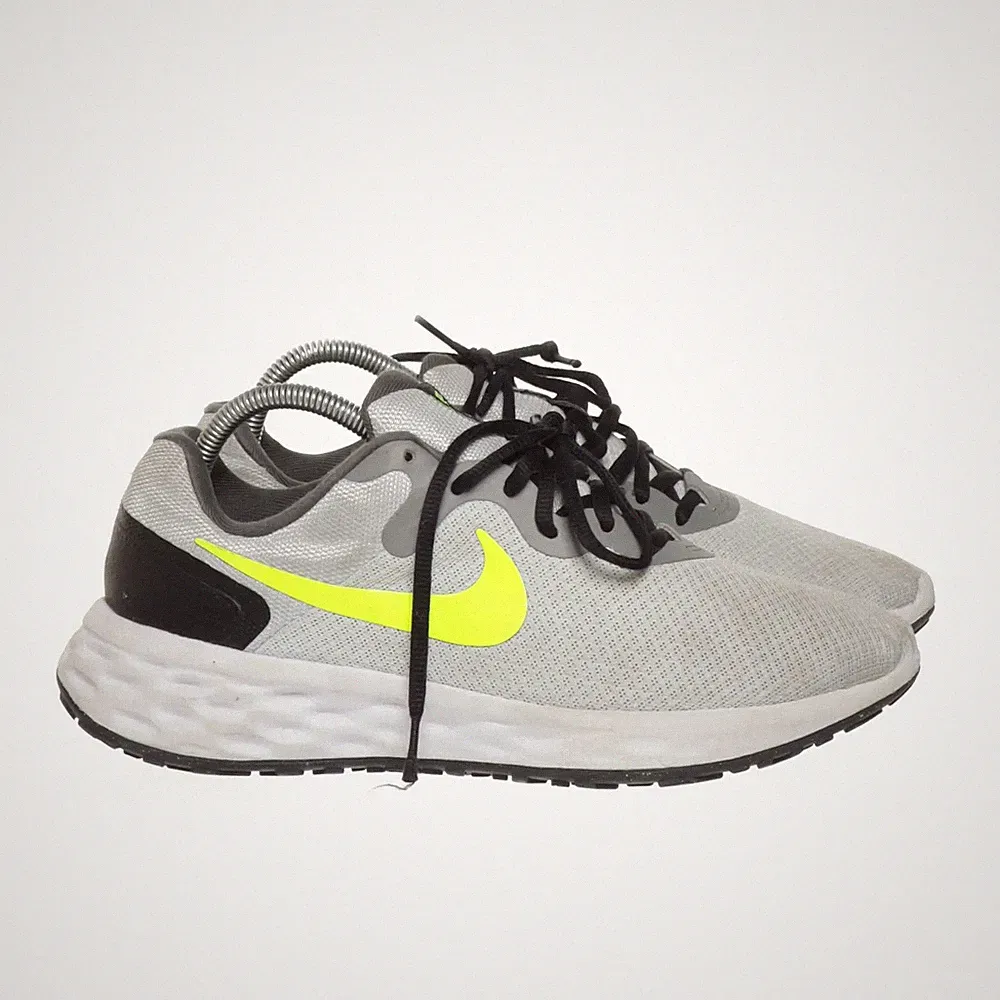 Nike Running, Laufschuhe, Größe: 42, Grau/Schwarz/Gelb, Herren #92o