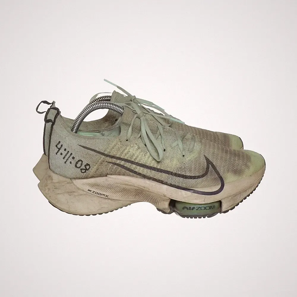 Nike Running, Laufschuhe, Größe: 43, model: air zoom tempo next% #Yc8