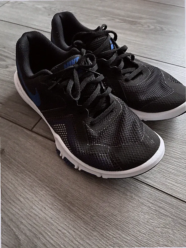 Nike running Schuhe Sneaker Laufschuhe schwarz Herren Größe 40 UK, sechs