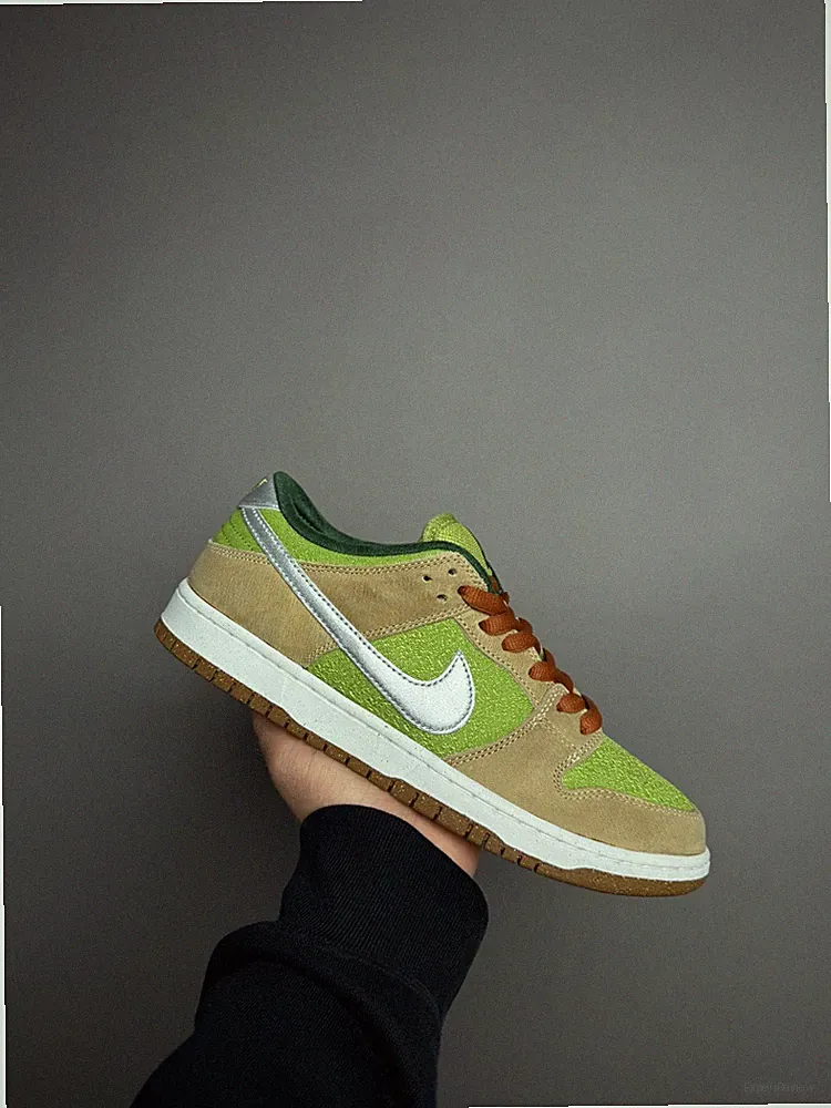 Nike SB Dunk Low Pro WC Sesame Metallic Silver Pearl FQ7585-200