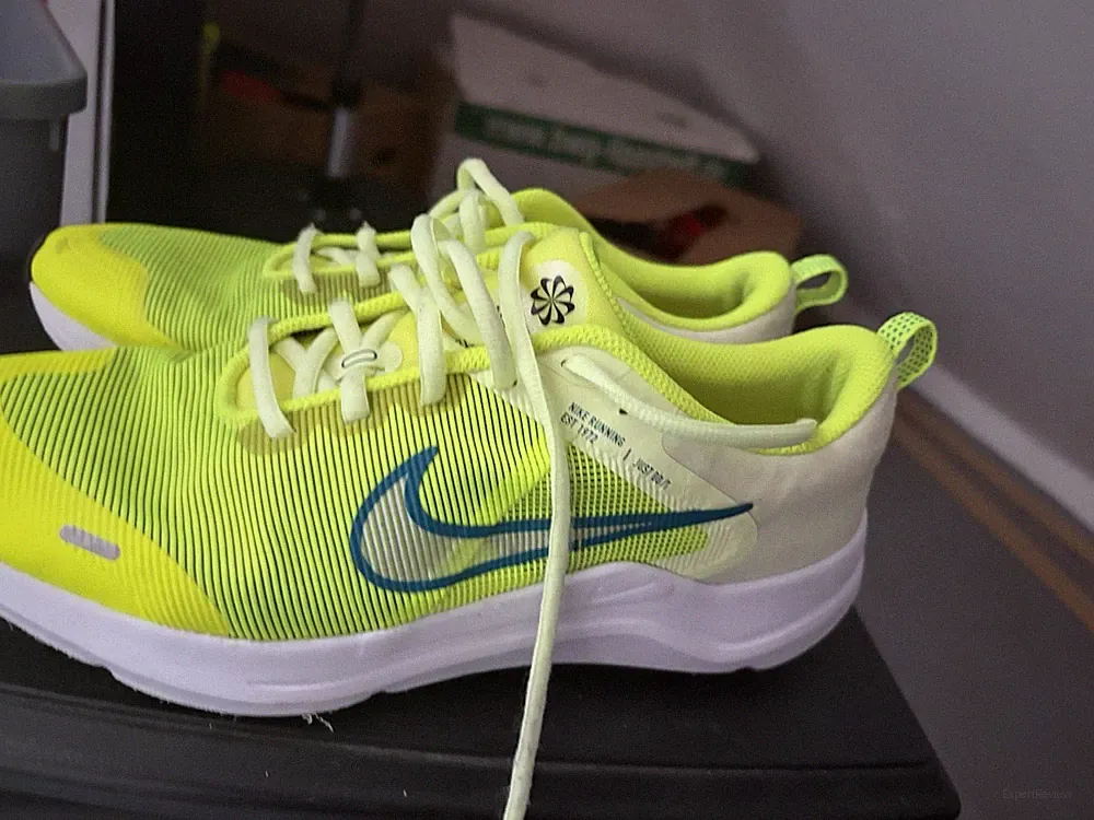 Nike Schuhe Größe 40 Sportschuhe Laufschuhe Sneaker