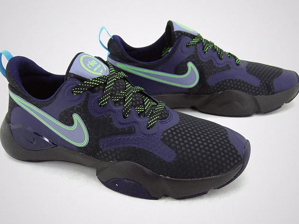 Nike Sneaker Laufschuhe Halb Schuhe Freizeitschuhe Turnschuhe GR 42 Uk 7,5