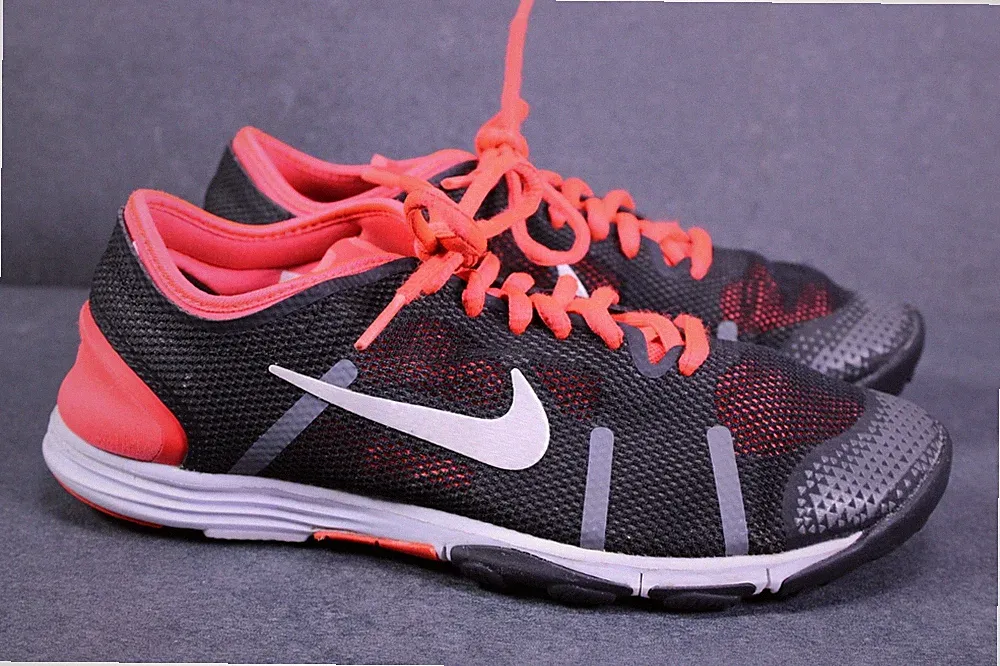 Nike Sneaker LunarElement Damen Laufschuhe Gr. 37,5 schwarz rot weiß CH1-356