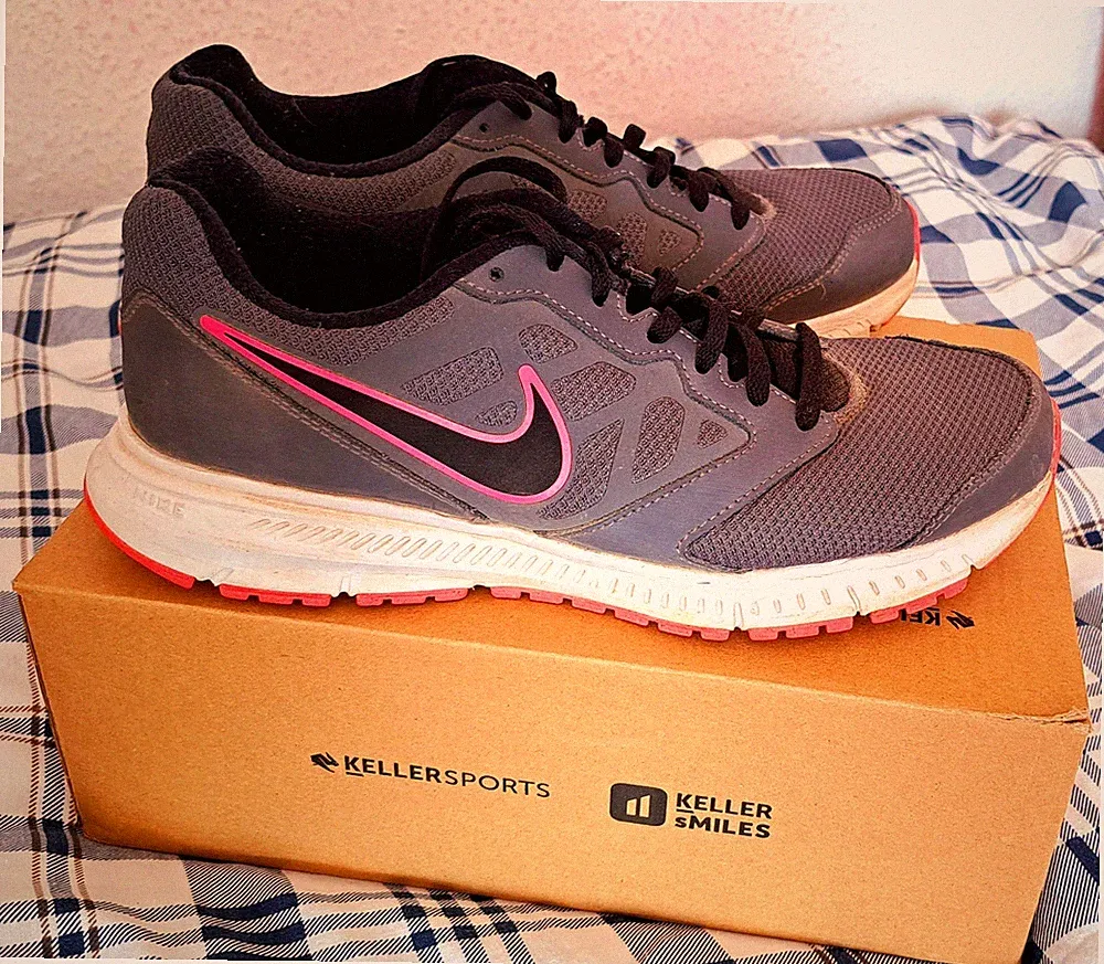 Nike Sport-/Laufschuhe Downshifter 6 (sehr guter Zustand)