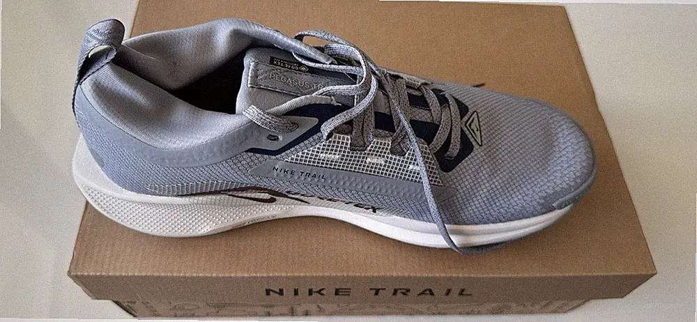 Nike Sportschuhe Größe 42 Wasserdicht Sneaker Laufschuhe