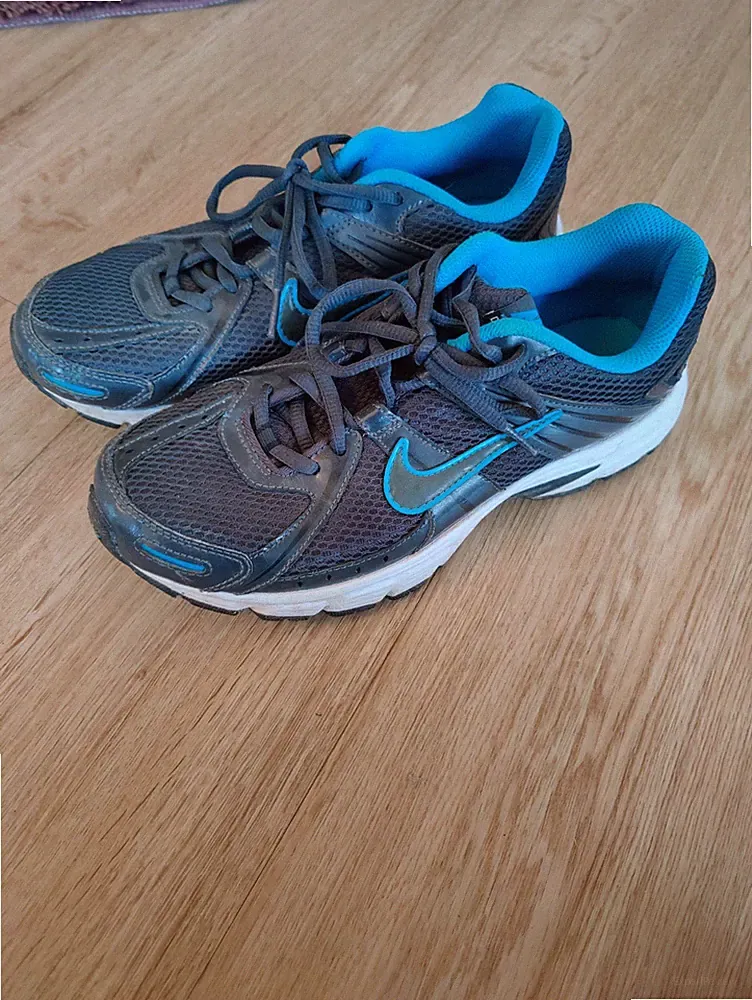 Nike Sportschuhe / Laufschuhe, Größe 40,5