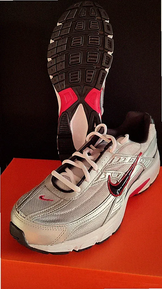 Silber Leichtathletikschuh