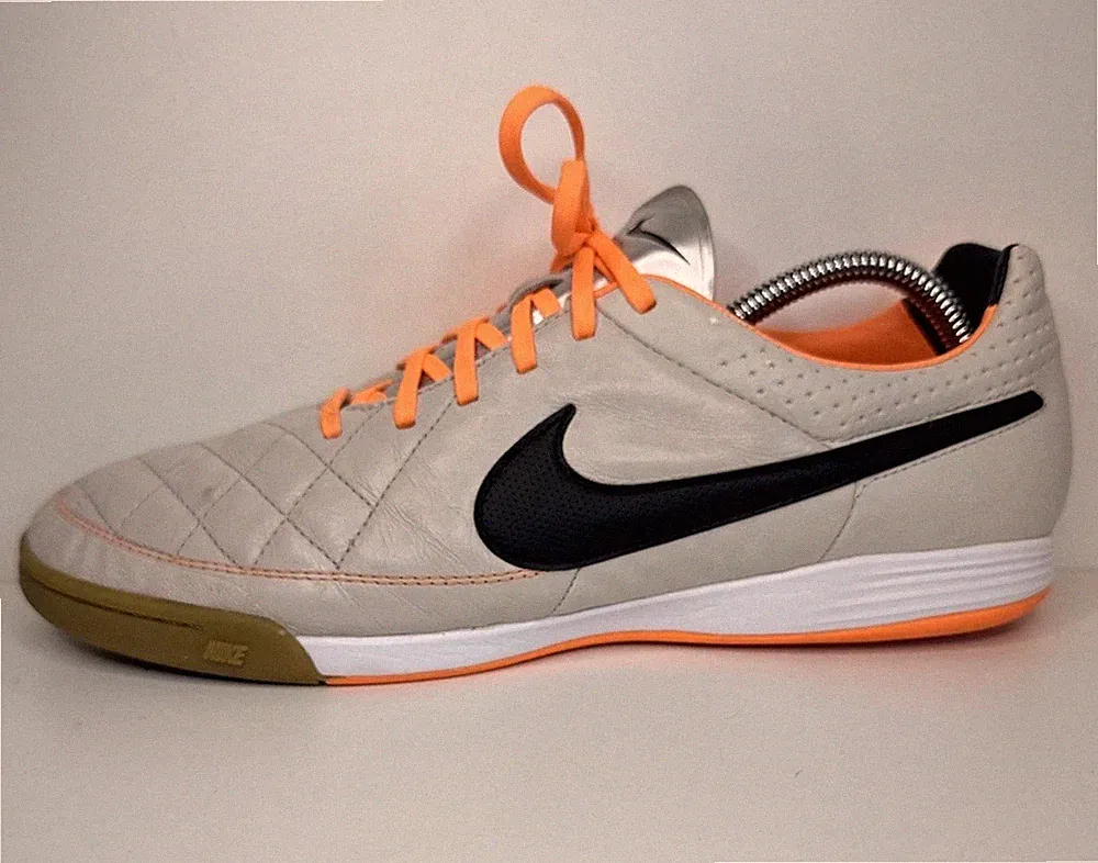 Nike Tiempo Hallenschuhe Leder Beige Orange Gr.45.5 Futsal