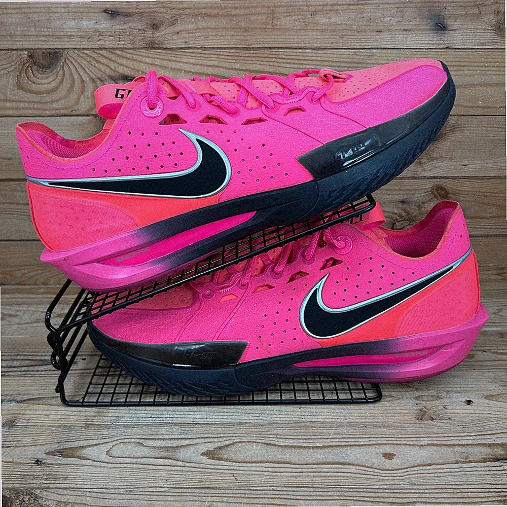 Nike Turnschuhe Herren Gr. UK 15 Air Zoom GT Cut 3 Punch Pink Basketball ZoomX Schuhe