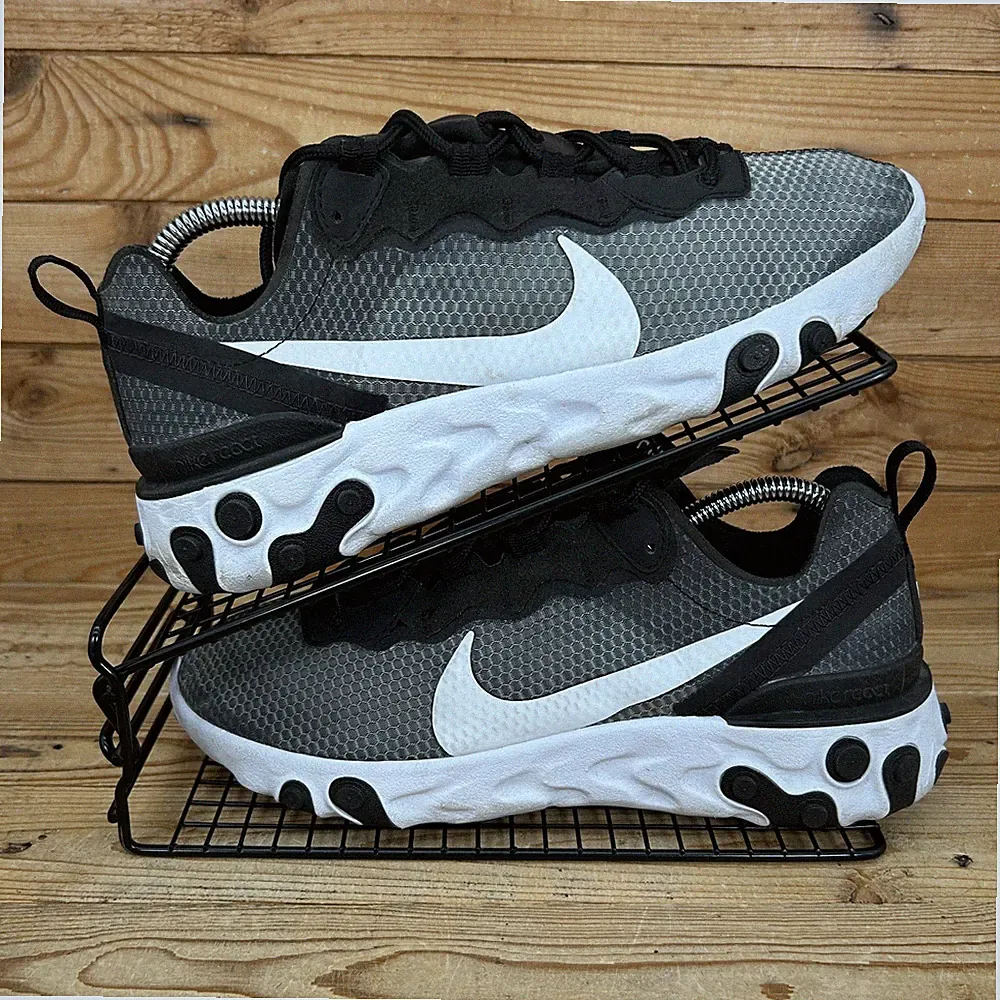 Nike Turnschuhe Herren Gr. UK 7,5 React Element 55 SE schwarz weiß Mesh Laufschuhe