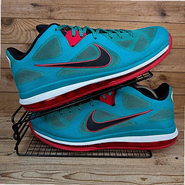 Nike Turnschuhe Herren Größe UK 11 LeBron 9 Reverse Liverpool Grün Basketballschuhe