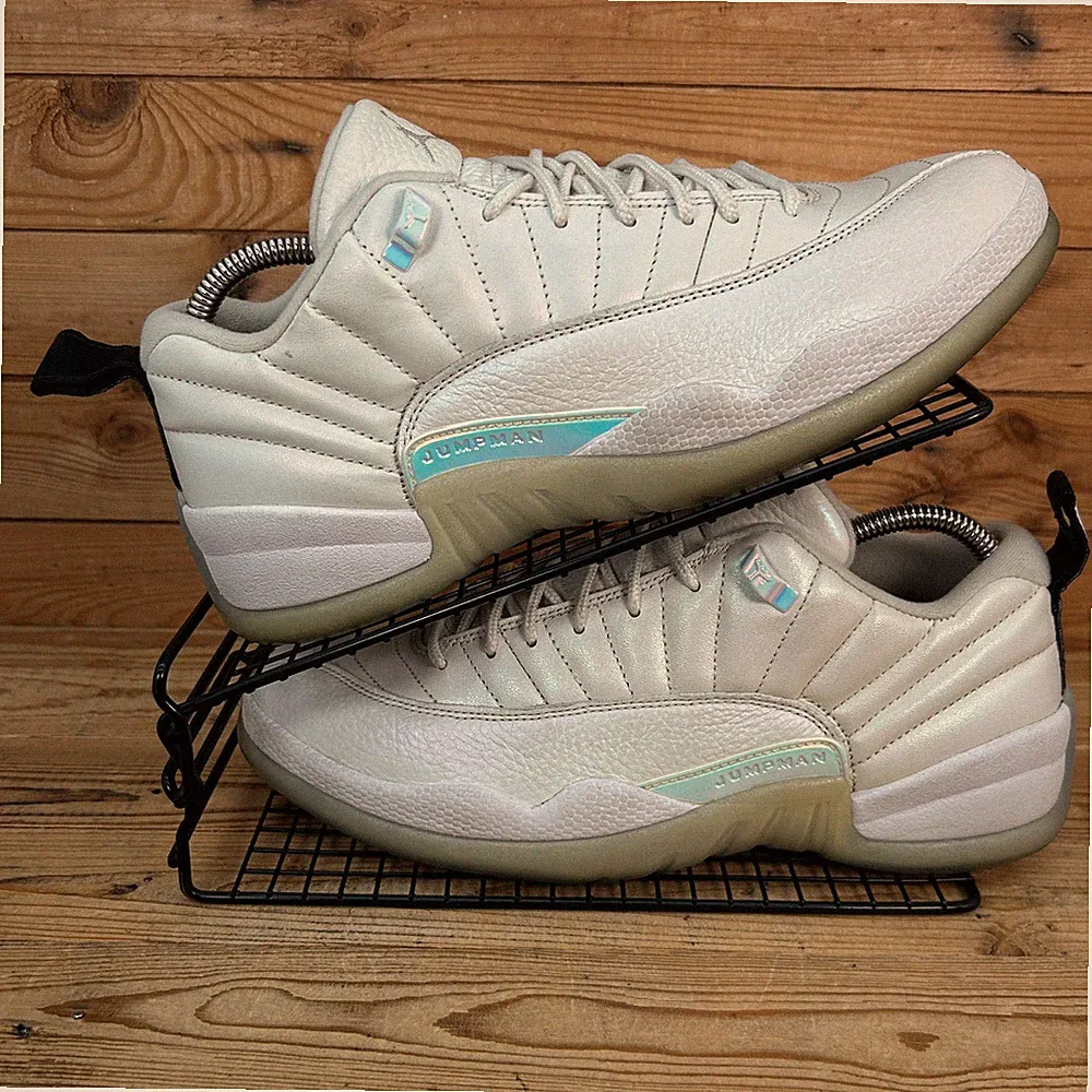 Nike Turnschuhe Herren UK 8,5 Air Jordan 12 Retro Low Ostern Weiß Basketballschuhe