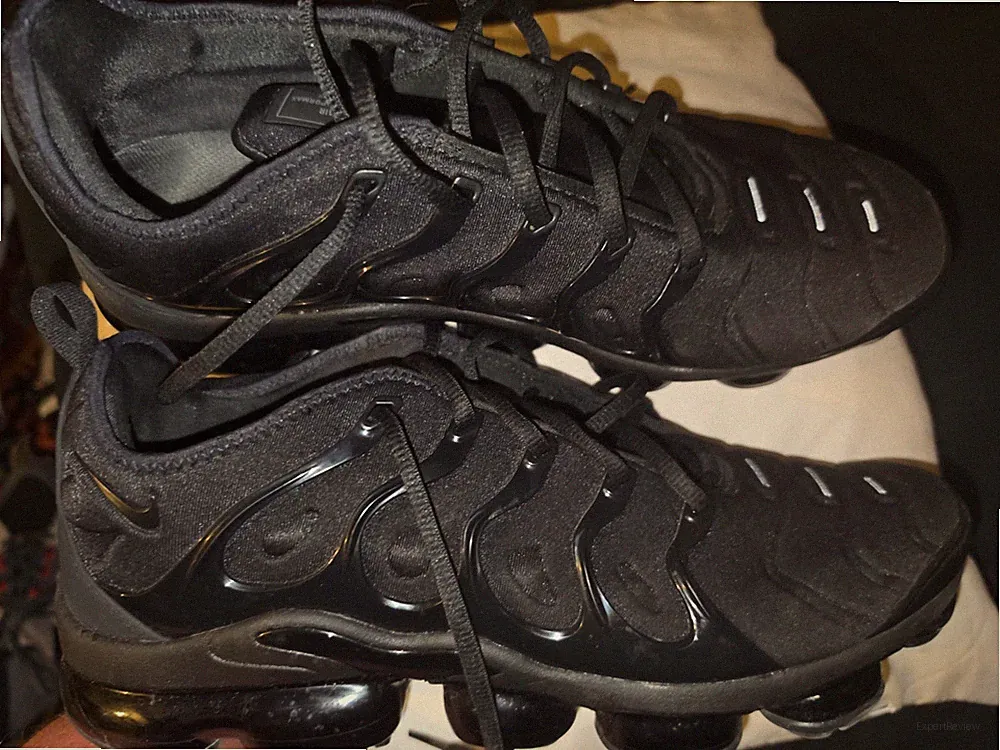 nike vapormax plus