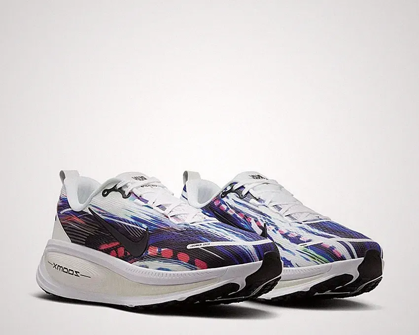 Nike Vomero 18 SE Laufschuhe Mehrfarbig EU 39 UK 5,5 IB8164-999