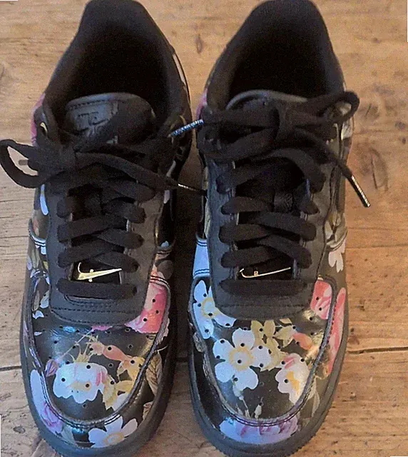 Nike Wanderschuhe schwarz geblümt "Black Floral" Gr. 39. Wie Neu!